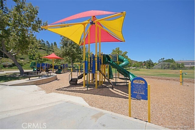 Building Photo - 2985 Amber Dr