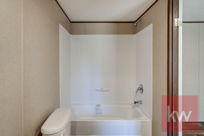 Building Photo - Chestnut St 119/Whispering Hills MHP