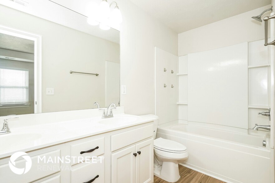 Building Photo - 5755 Hartsville Pike