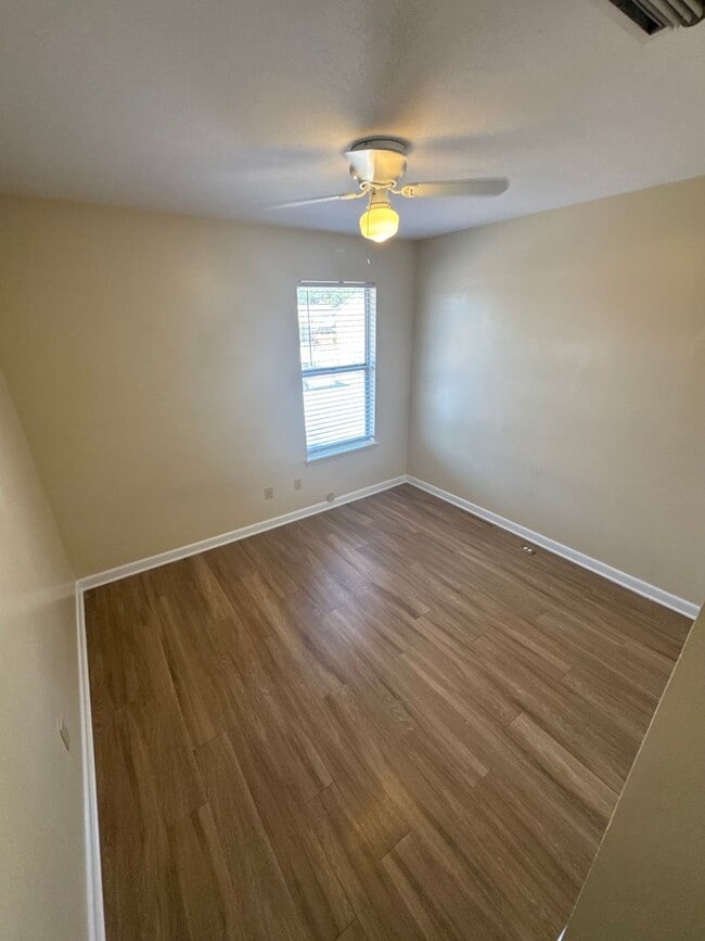 Building Photo - TOWNHOME IN SHREVEPORT