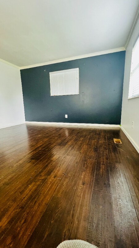 Building Photo - 933 East Ave