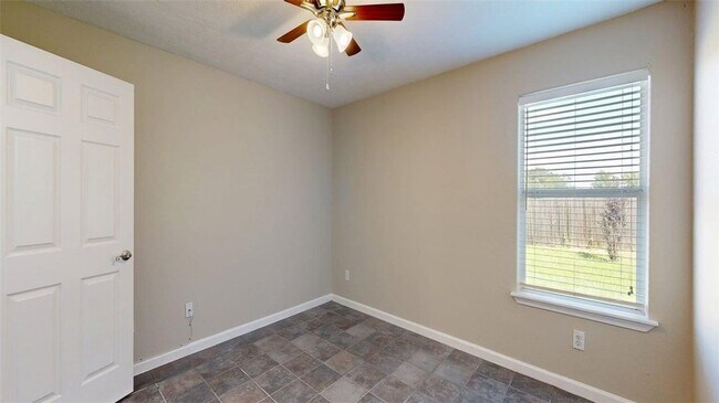Building Photo - 2301 White Wing