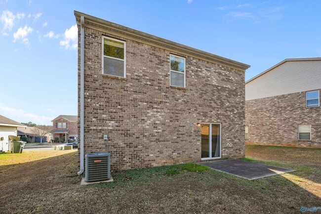 Building Photo - 313 Mertle Dr