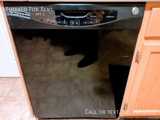 Building Photo - 36 Kamper Ave