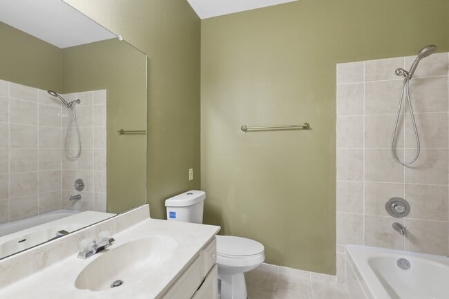 Building Photo - 506 Wilcrest Dr