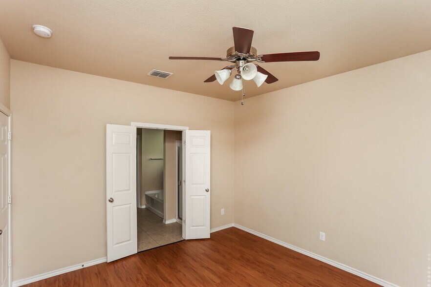 Building Photo - 10973 Caldwell Ln