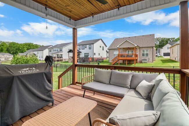 Building Photo - 276 Bluebell Dr