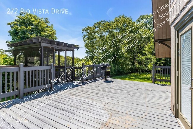 Building Photo - 272 Rio Vista Dr