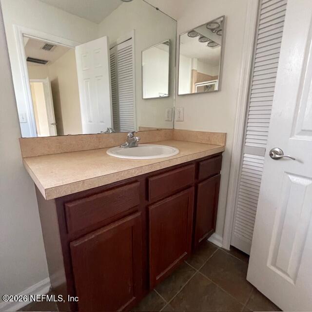 Building Photo - 594 Independence Dr