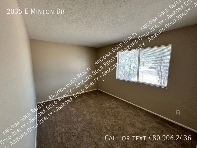 Building Photo - 2035 E Minton Dr