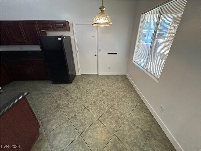 Building Photo - 554 Twilight Blue Ave