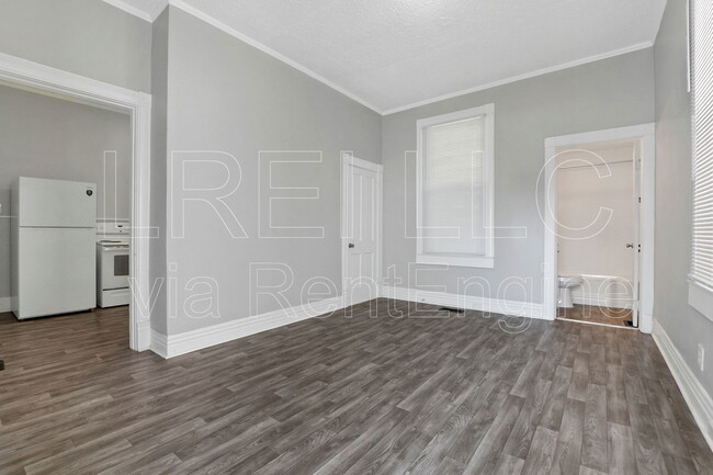 Building Photo - 3011 Rowan St