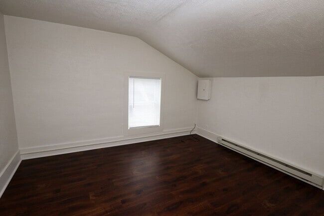 Building Photo - 1601-B