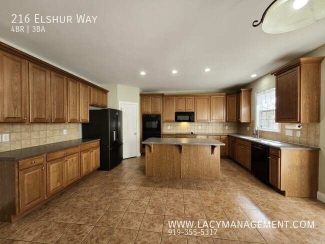 Building Photo - 216 Elshur Way