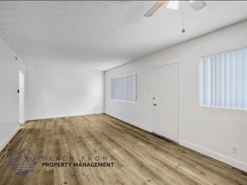 Building Photo - 868 Victor Ave