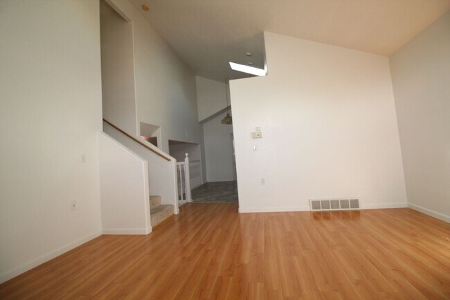 Building Photo - Great Home in West Greeley