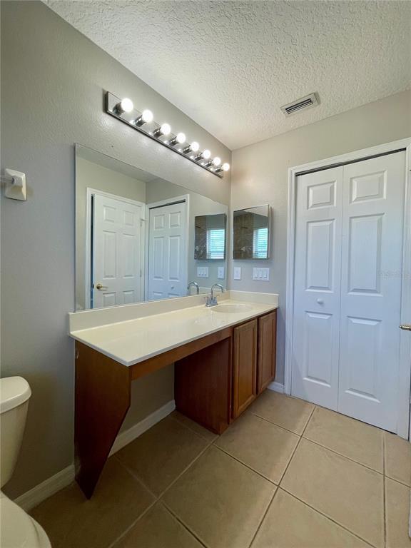Building Photo - 1251 Long Oak Way