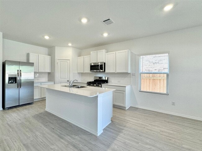 Building Photo - 1316 Acorn Oak Dr