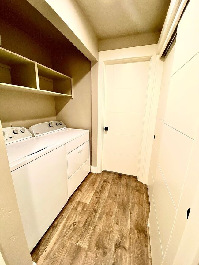 Building Photo - 13THTOWNHOME