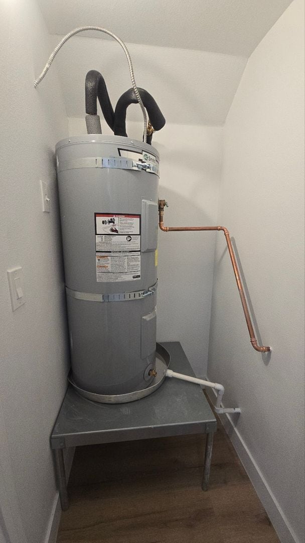 Building Photo - Graham(10422)