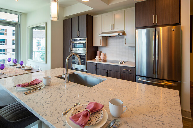 Building Photo - Modern Living: Explore Our Stylish Studio ...