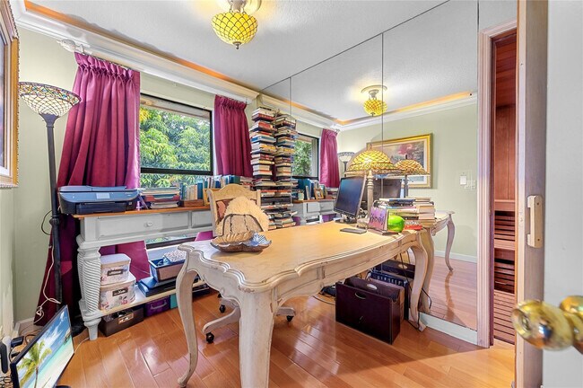 Building Photo - 10111 Vestal Ct