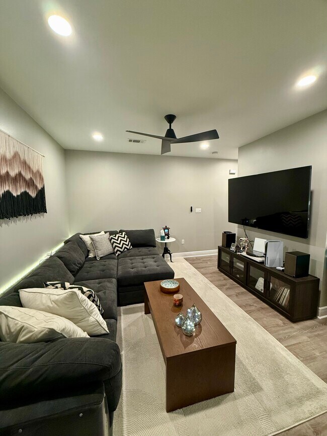 Building Photo - 1362 Harrison Ave