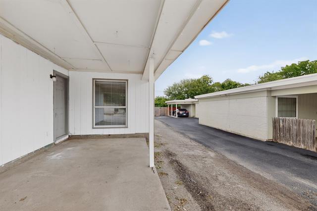 Building Photo - 6808 Trail Lake Dr