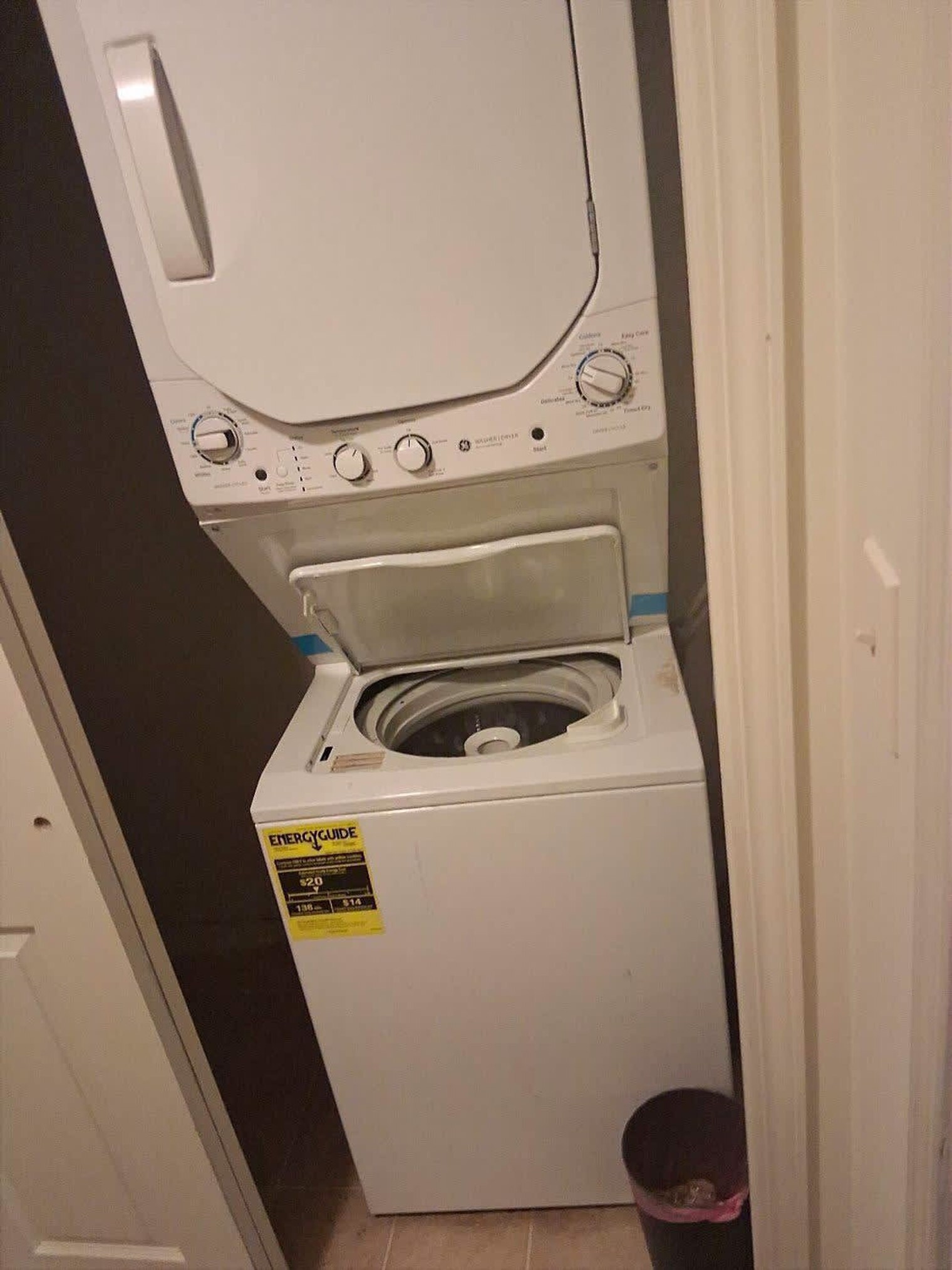 Building Photo - 1051 Southern Dr