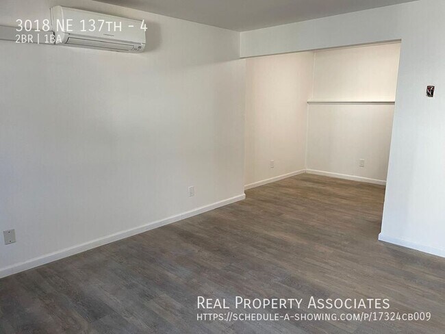 Building Photo - 3018 NE 137th St