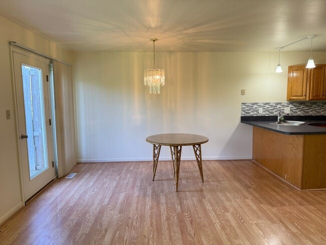 Building Photo - Beautiful 3-Bedroom Home in Penn Manor School District - Finished basement!