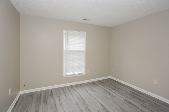 Building Photo - 7228 Walterboro Rd