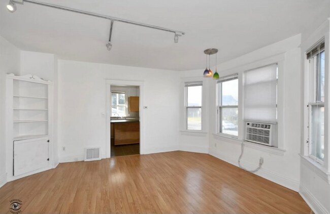 Building Photo - 2107 183rd St