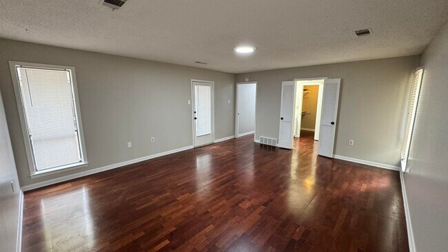 Building Photo - 2302 Hawksmoor Pl