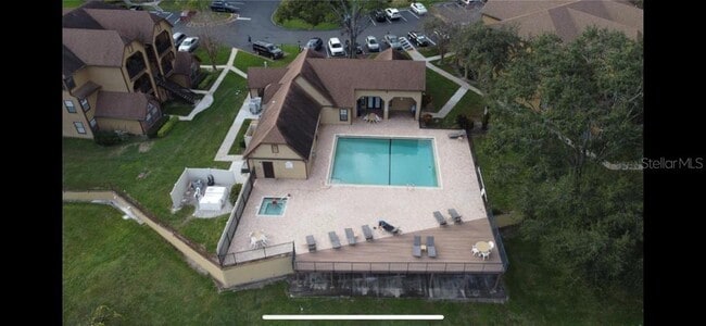 Building Photo - 420 Forestway Cir