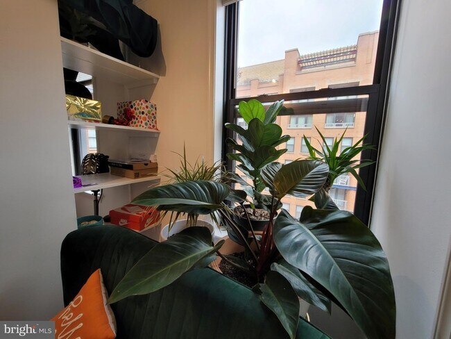 Building Photo - 616 E Street NW Unit 1007