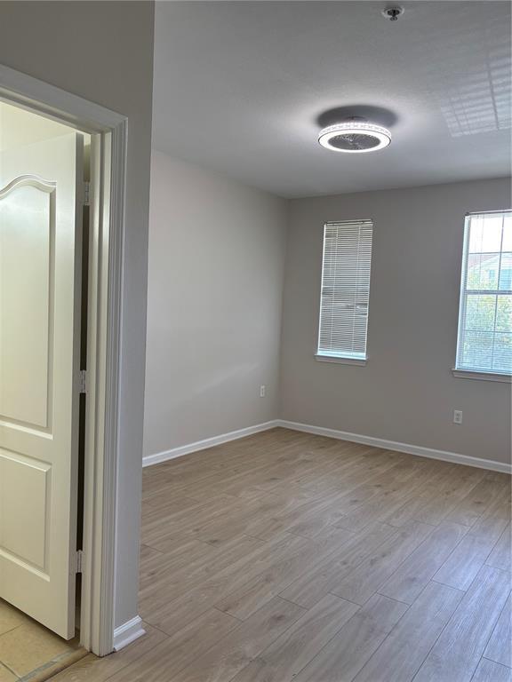 Building Photo - 12024 Villanova Dr