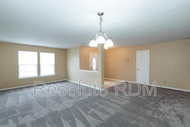 Building Photo - 10804 Timothy Ln