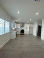 Building Photo - 11308 Emelita St
