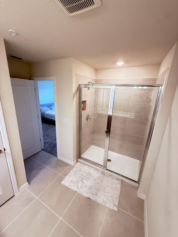 Building Photo - 105 Violet Vine Ln