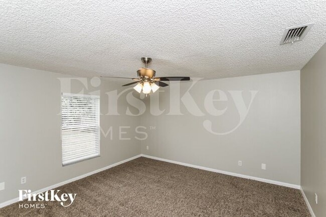 Building Photo - 2750 Felix Rd SE