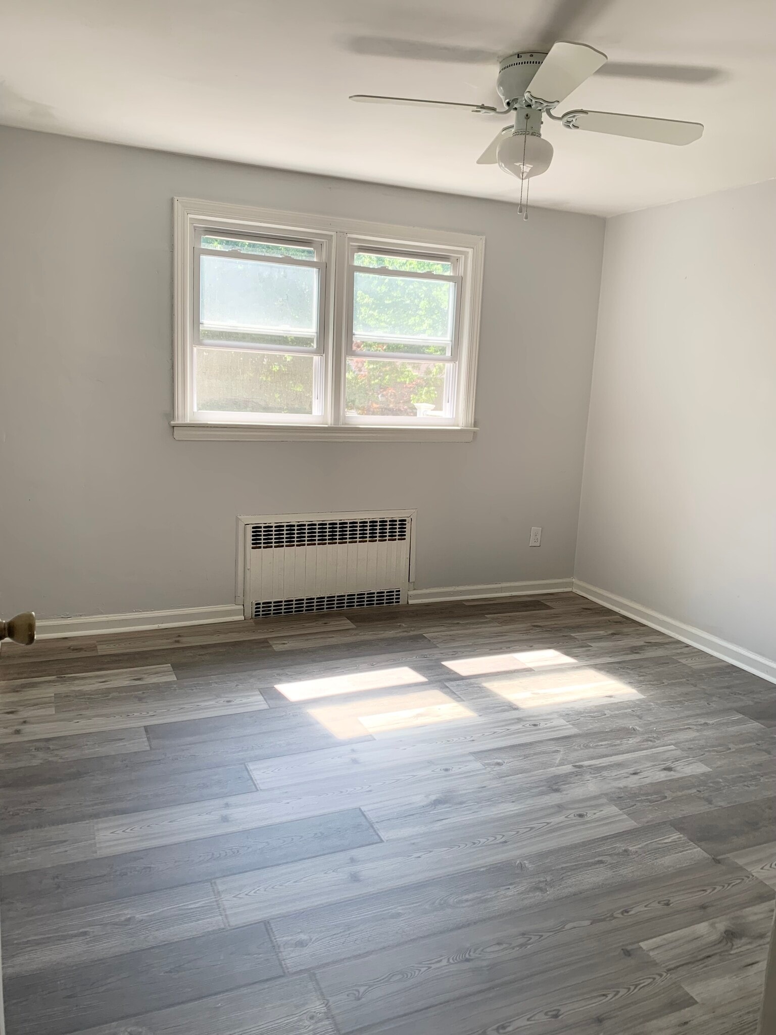 bedroom - 61 Engelke Ave