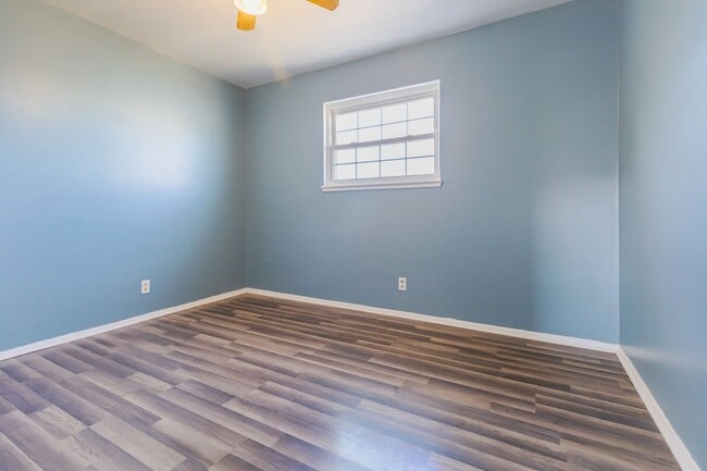 Building Photo - Charmful Remodeled Home with Refrigerated Air