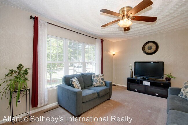 Building Photo - 3 br, 1 bath House - 1313 Great Bridge Blvd