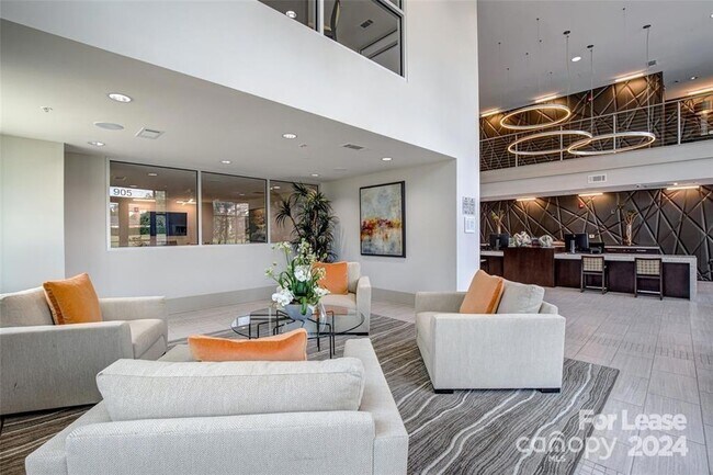 Building Photo - 905 Kenilworth Ave