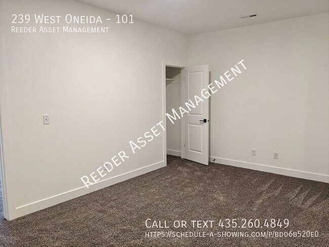 Building Photo - 239 West Oneida-101