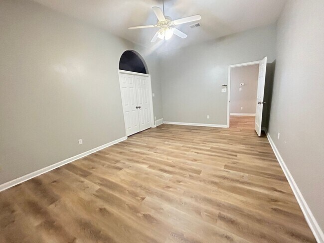 Building Photo - Newly Renovated Cordova Home! Offering ove...