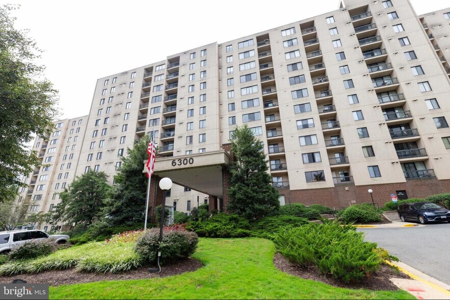 Building Photo - 6300 Stevenson Ave