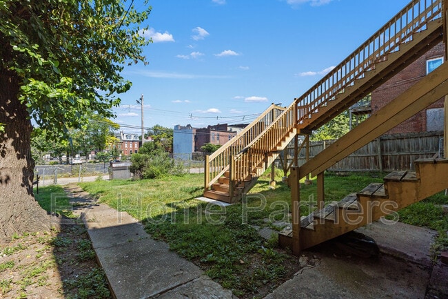 Building Photo - 2319 Indiana Ave