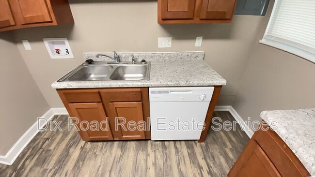 Building Photo - 5269 Harshmanville Rd